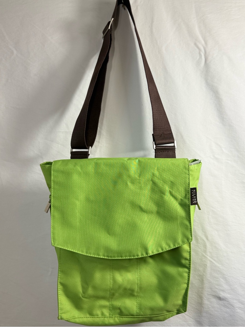 Milano Kiwi Green “Jake” messenger Bag